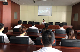 公司組織員工參加“樹立風(fēng)險意識，遠離非法集資”投資者宣傳教育活動